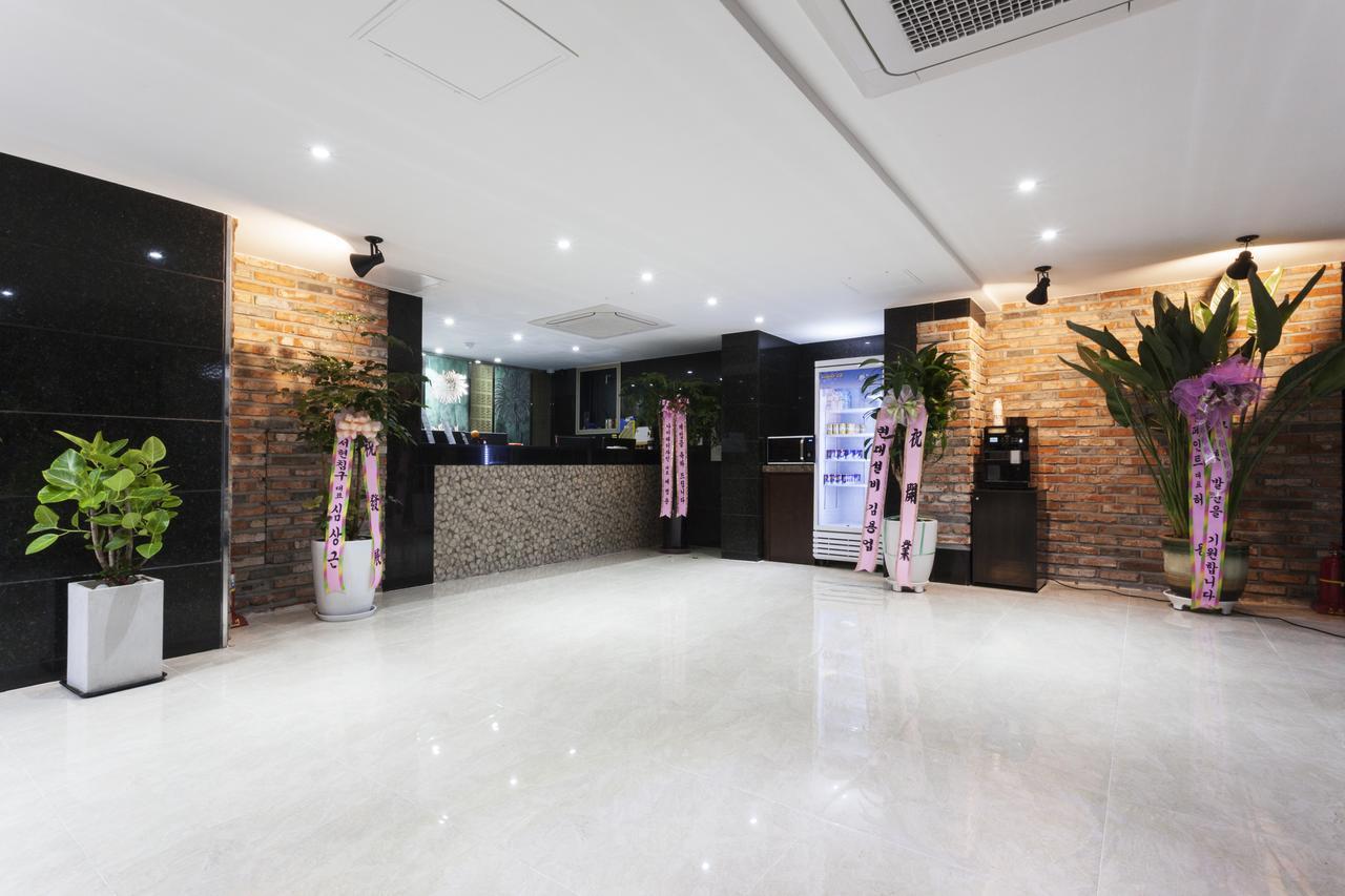 Hotel Leaders Сеул Экстерьер фото