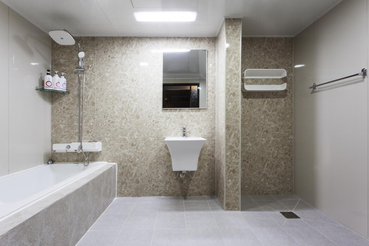 Hotel Leaders Сеул Экстерьер фото